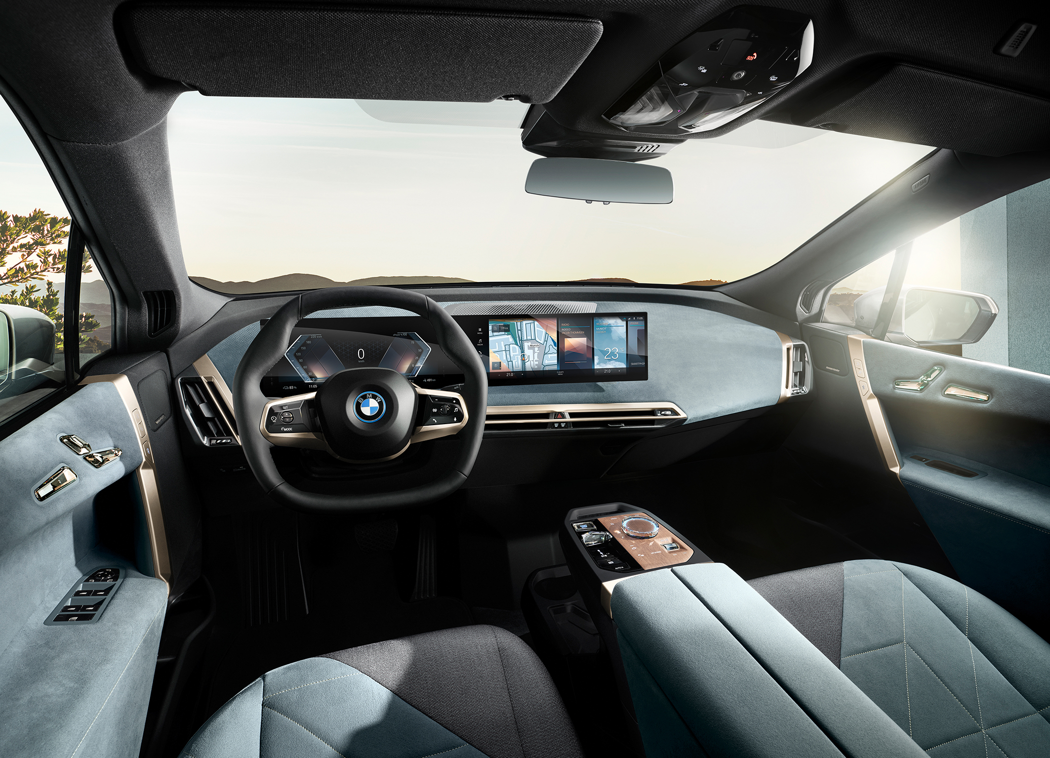 https://www.continental.com/fileadmin/__imported/sites/corporate/_international/english/hubpages/10_20press/01_press_releases/02_vni_20_28interior_29/2022/bmw_display-landscape.jpg