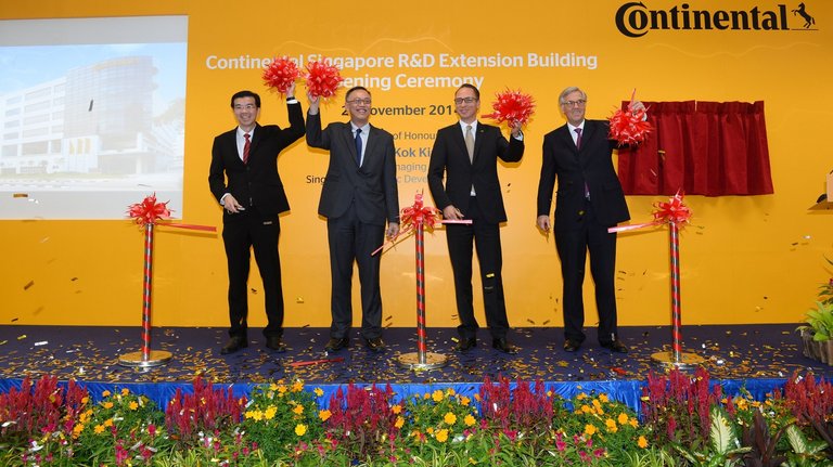 img_2014_11_27_singapur_eroeffnung_5_de-data