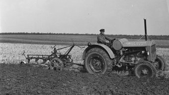 38 hp Hanomag diesel wheeled tractor, approx. 1931