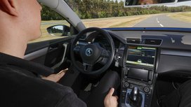 Cruising Chauffeur: Continental aduce viitorul conducerii cu grad înalt de automatizare pe autostrăzi