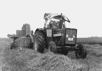 Reifen am Traktor  ca. 1960