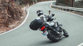 Sicher auf zwei Rädern in den Urlaub: Umfassender Reifencheck für Motorradfahrerinnen und -Fahrer