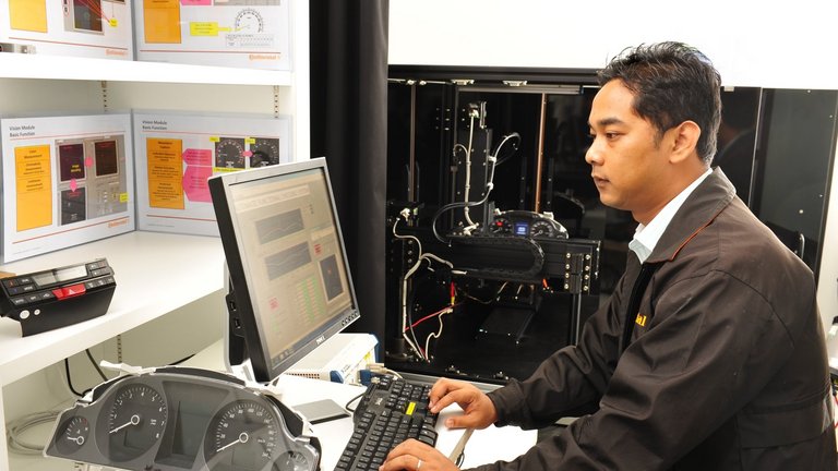 img_2014_11_27_singapore_rd_3_en-data