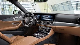 Kabellose Vernetzung für Fahrer der E-Klasse: Smart-Device-Terminal von Continental erstmals in Serie