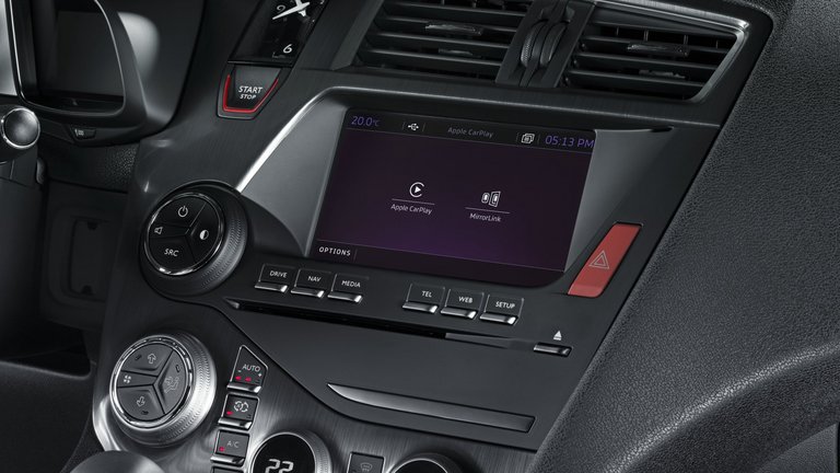 CarPlay™ and Mirrorlink®