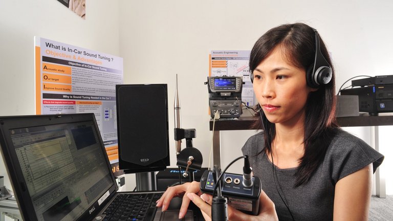 img_2014_11_27_singapore_rd_4_en-data