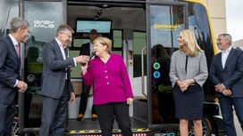Im Robo-Taxi von Continental und EasyMile autonom über die Internationale Automobilausstellung (IAA)