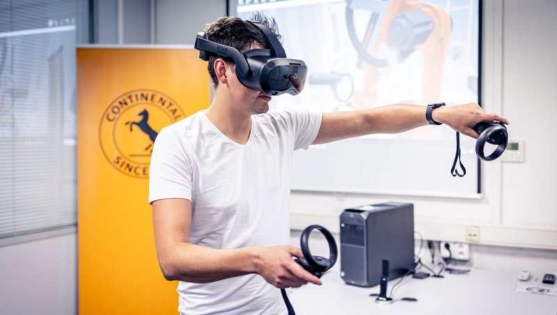 Zaměstnanci společnosti Continental v Brandýse nad Labem se školí pomocí umělé inteligence.