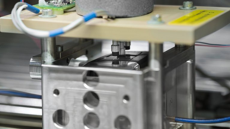 img_2015_10_09_car_key_system7_de-data