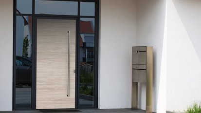 Continental bietet jetzt querbedruckte Oberflächen für die durchgängige Beschichtung von Türfüllungen