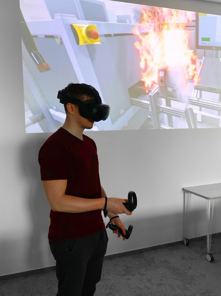 V brandýském Continentalu školí zaměstnance pomocí virtuální reality.