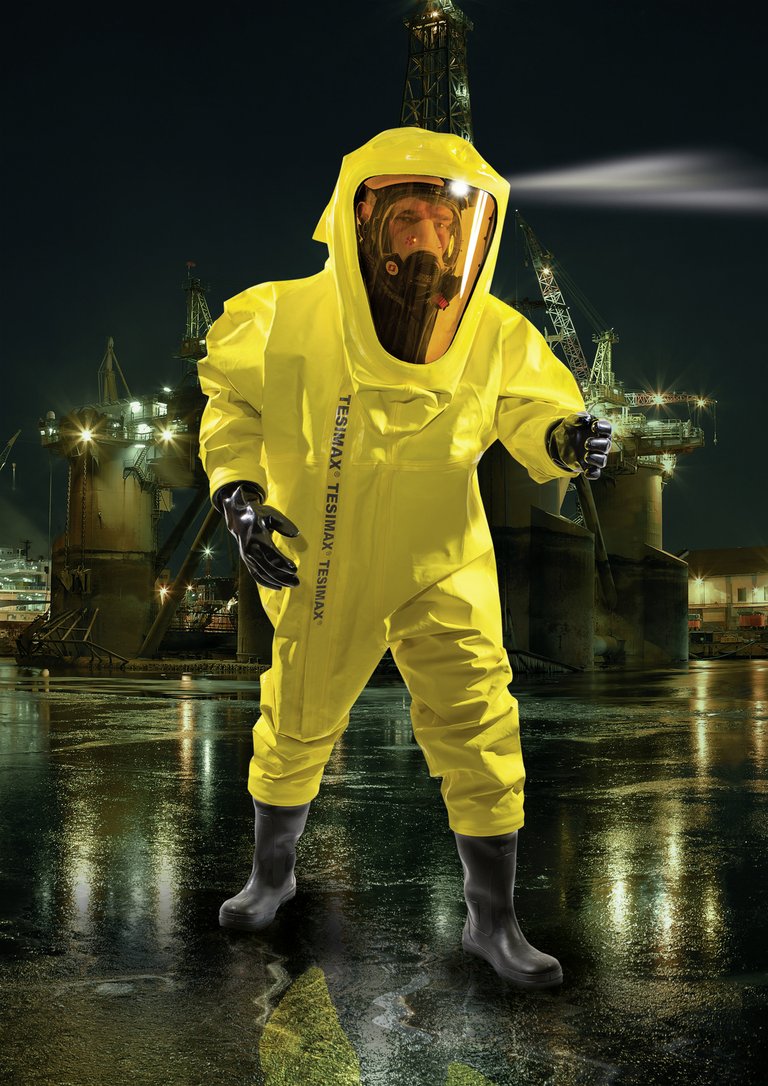 Protective suit