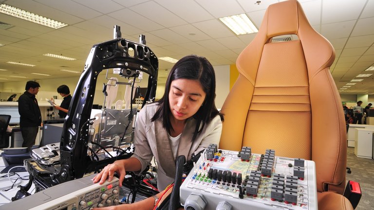 img_2014_11_27_singapore_rd_2_en-data