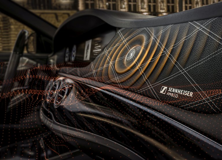 Continental_PP_Ac2ated_Sound_Sennheiser_DetailShot_300x217_300dpi_RGB