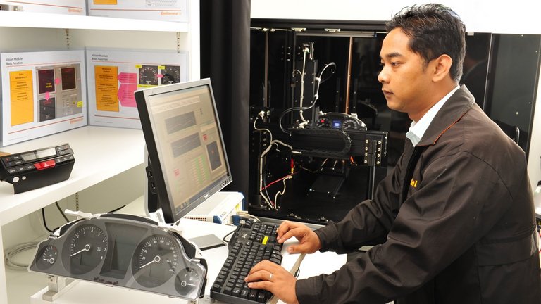 img_2014_11_27_singapore_rd_3_en-data