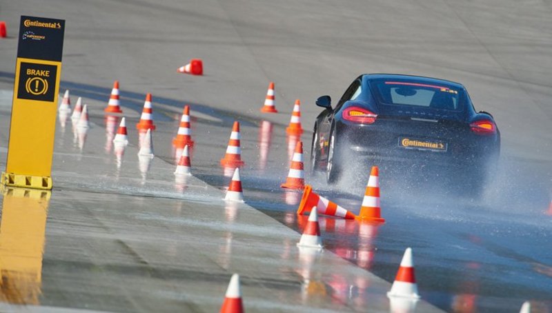 img-sommer-nass-porsche-6