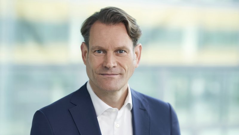 Nikolai Setzer - official picture