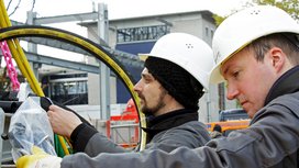 ContiTech liefert Druckausgleichsleitungen für Test eines neuen Energiespeichers im Bodensee