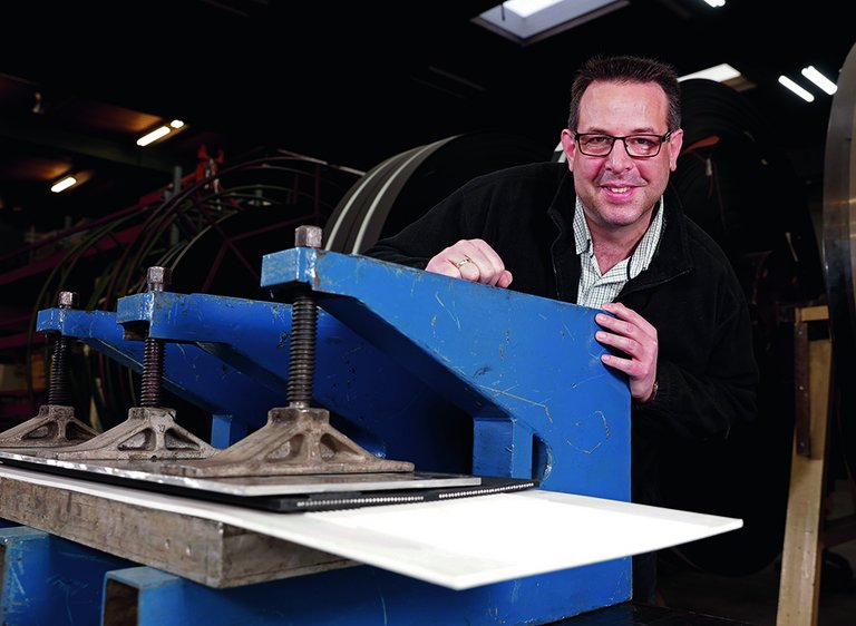 ContiTech application technician Michael Möschen