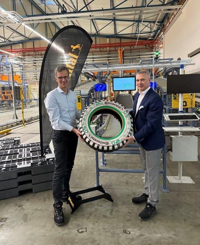 Slavnostní zahájení provozu robotického skladu