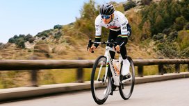 Langfristige Partnerschaft zwischen Tour de France-Sieger Tadej Pogačar und Continental