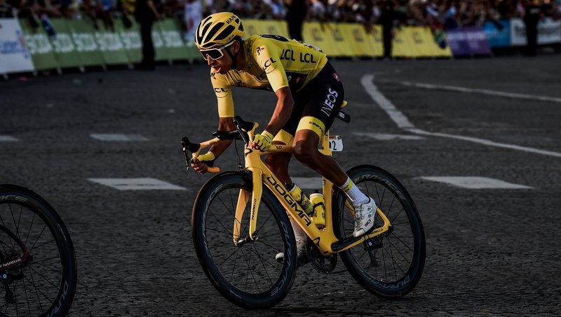 2020-08-21-img-egan-bernal-data