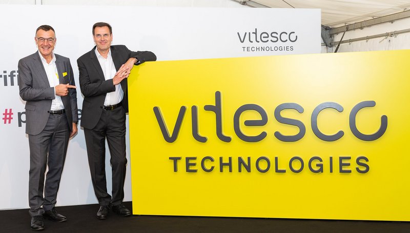 Viteso Technologies CEO （右） & CFO （左）  