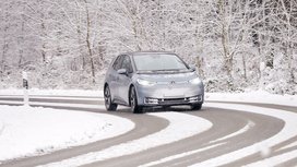 2021 wieder mehr Unfälle in Deutschland  durch Schnee-, Eis- und Regenglätte