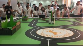 Vehiculele autonome create de studenți s-au întrecut la Continental Technical Competition