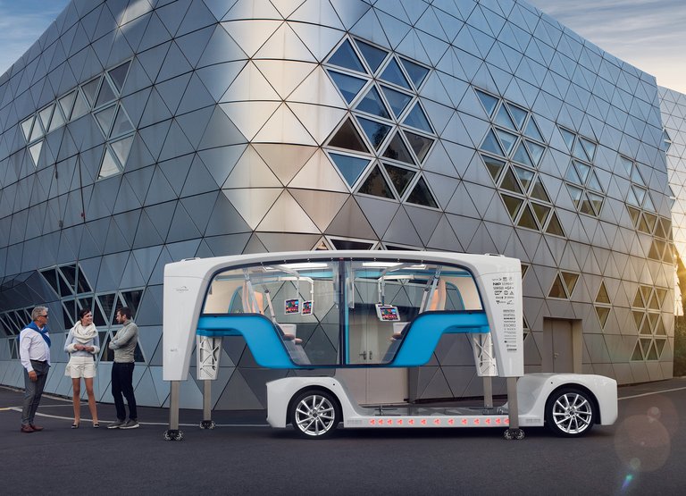 The innovative vehicle concept of the Rinspeed SNAP