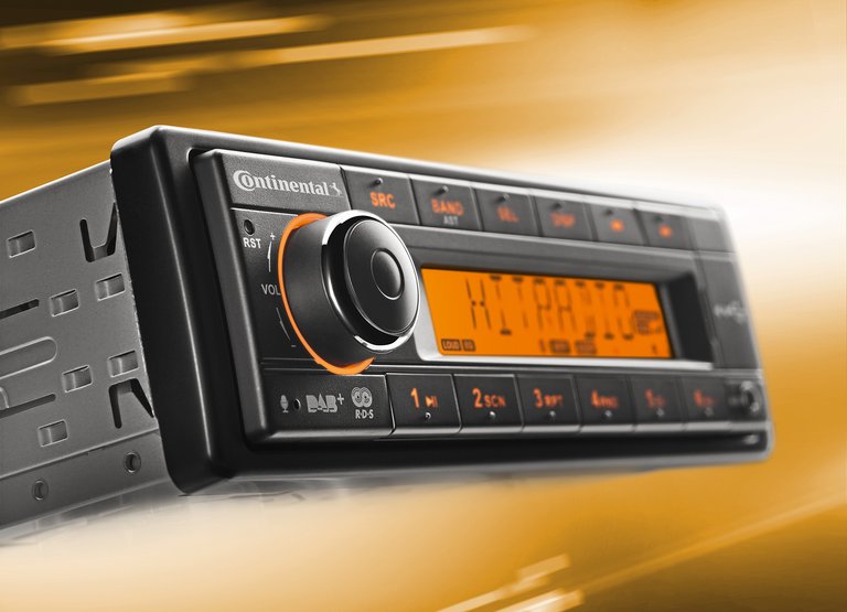 Continental_pp_CANRadio_DAB