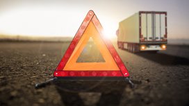 Continental stellt Europäische Bestimmungen bei Pannen und Notfallmaßnahmen für Lkw zusammen